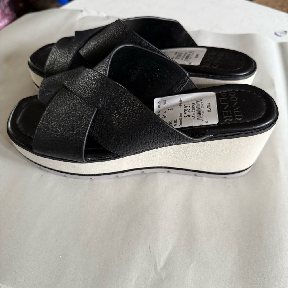 Donald Pliner Black Leather Sandals - Picture 2 of 4